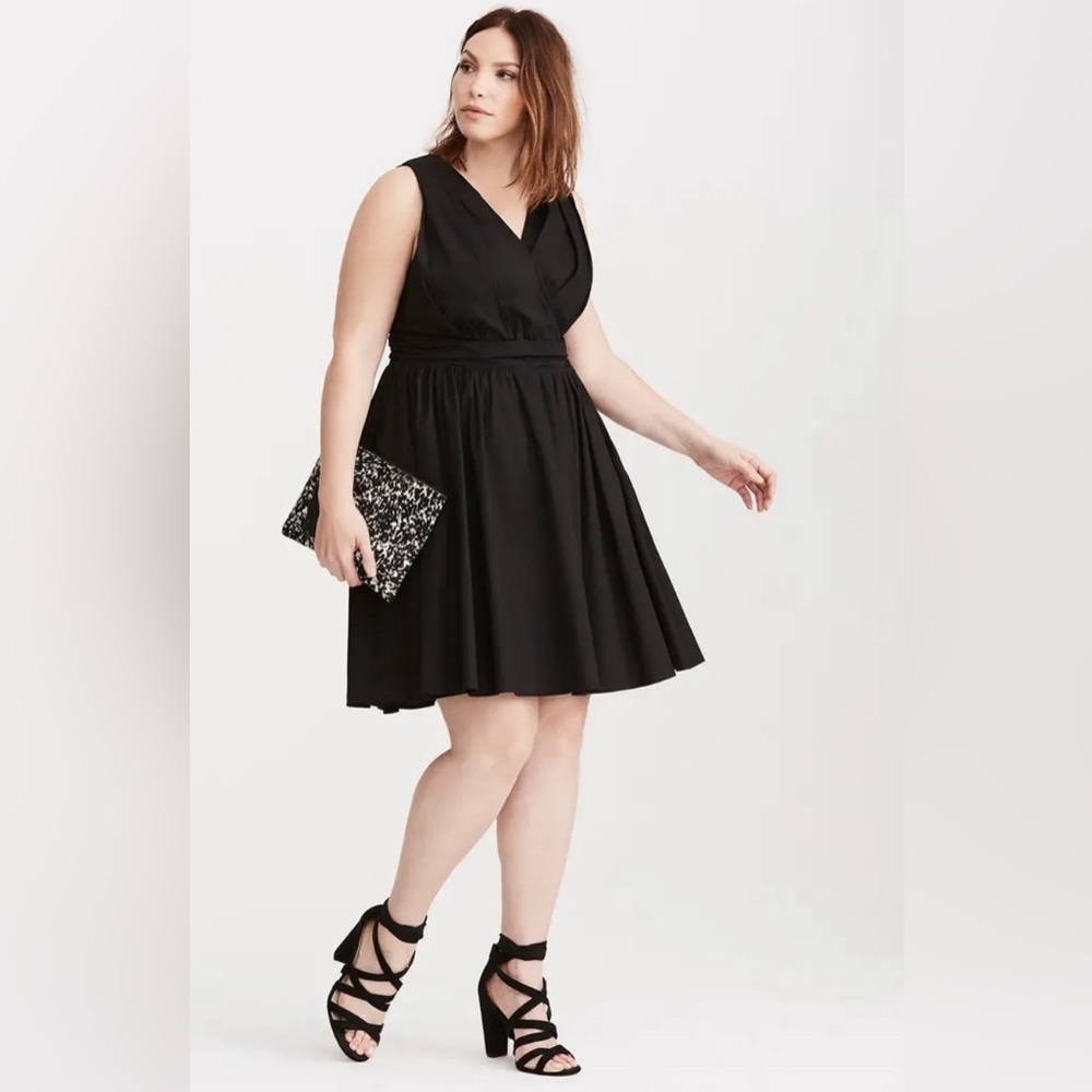 New Torrid Size 22 Black Pleated Empire Waist Dress Semi Formal Cocktail Lined